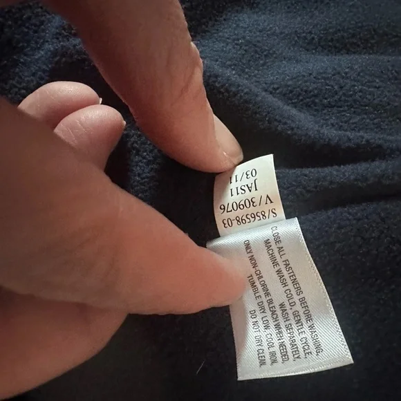 Old Navy Fleece Puffer Vest Peace Sign size Small 6-7 - Picture 4 of 5